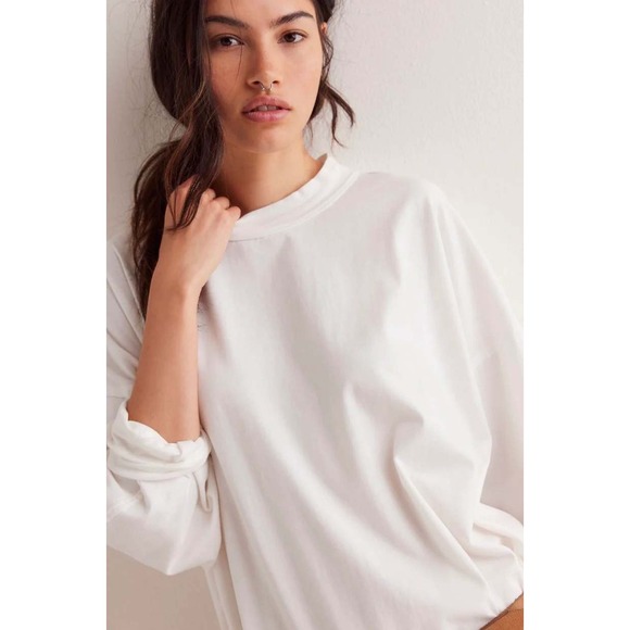 We The Free People Heater Tee White Long Sleeve Mock Neck Top Size Medium Basics - Picture 1 of 10